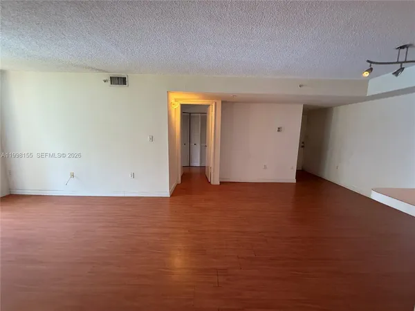 $2,500 | 4560 Northwest 107th Avenue, Unit 20212, Doral, FL 33178