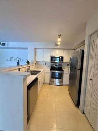 $2,500 | 4560 Northwest 107th Avenue, Unit 20212, Doral, FL 33178