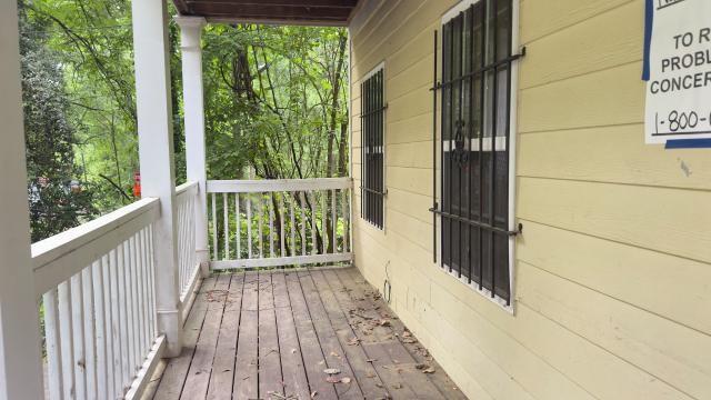 935 Hall Street Northwest Atlanta, GA 30318 - Photo 29 of 37