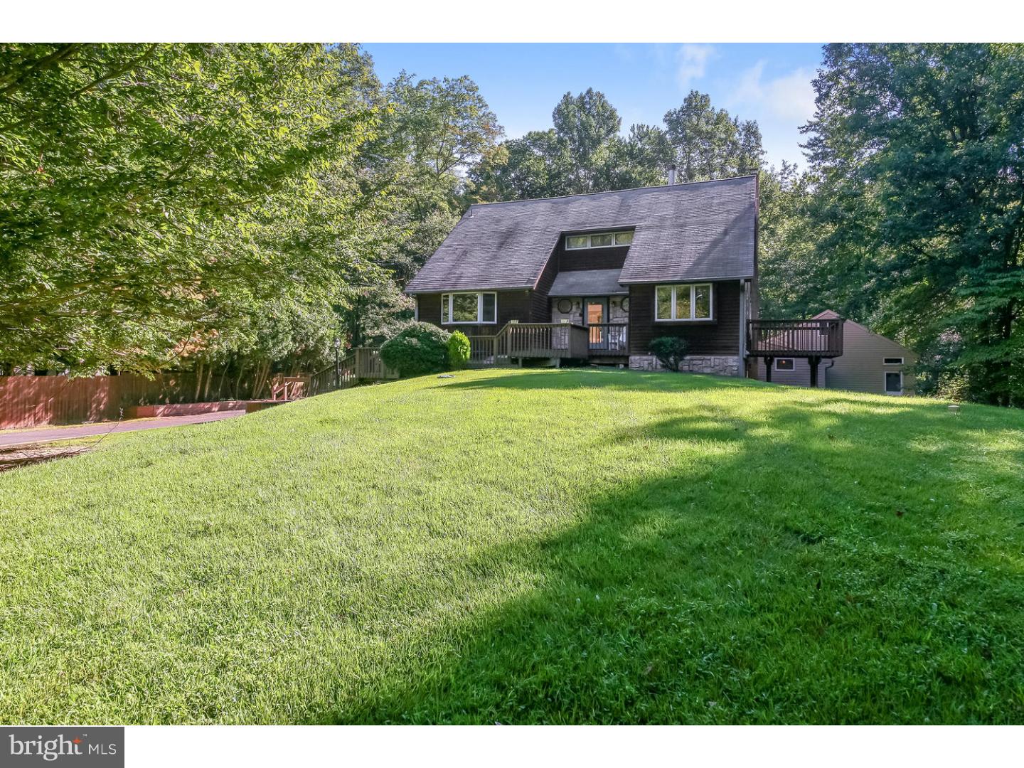 151 Kings Road Westampton, NJ 08060 - Photo 2 of 25