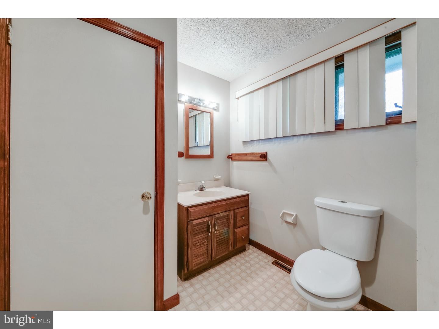 151 Kings Road Westampton, NJ 08060 - Photo 20 of 25