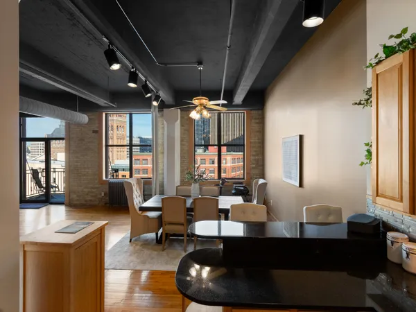 $795,000 | 730 North Plankinton Avenue, Unit 8C, Milwaukee, WI 53203