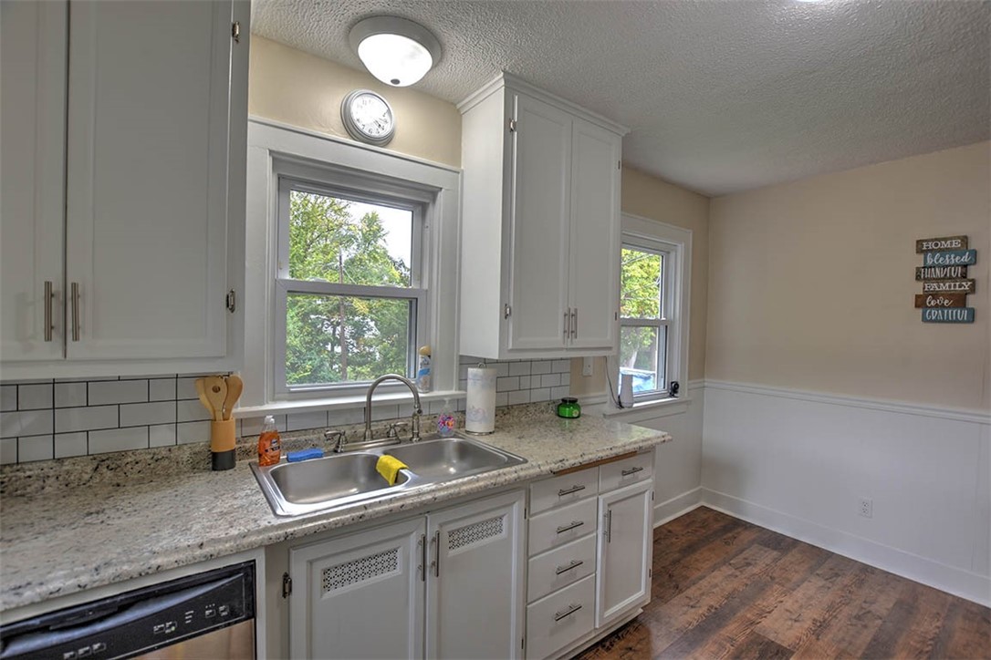 1035 North University Avenue Decatur, IL 62522 - Photo 7 of 15
