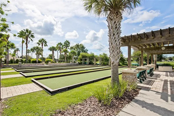 a view of a tennis court