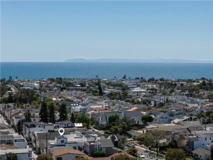$3,150,000 | 716 Orchid Avenue, Corona del Mar, CA 92625