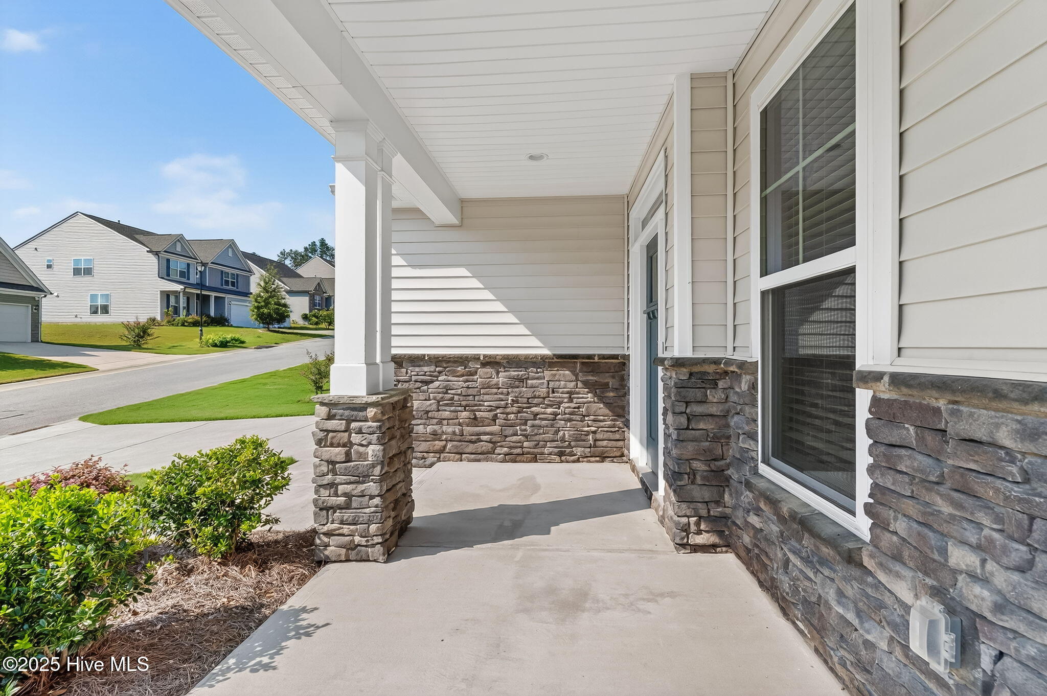 63 Capewood Court Garner, NC 27529 - Photo 5 of 37 6-web-or-mls-005__DSC9453