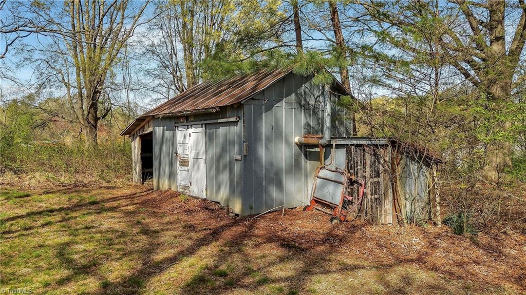 3592 Mathis Mill Road Ronda, NC 28670 - Photo 20 of 50