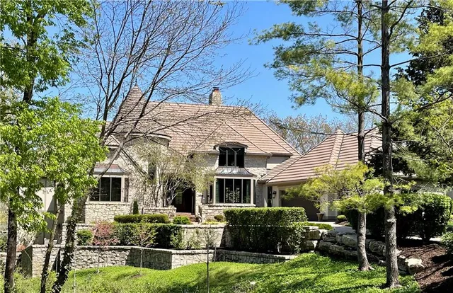 $2,675,000 | 10504 South Highland Lane, Olathe, KS 66061