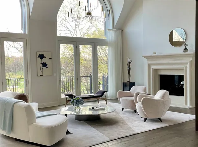 $2,675,000 | 10504 South Highland Lane, Olathe, KS 66061