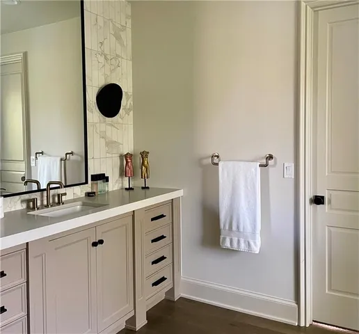 $2,675,000 | 10504 South Highland Lane, Olathe, KS 66061