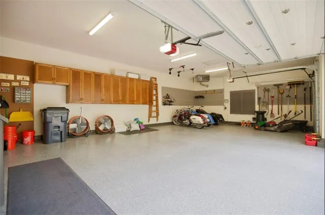 $2,675,000 | 10504 South Highland Lane, Olathe, KS 66061