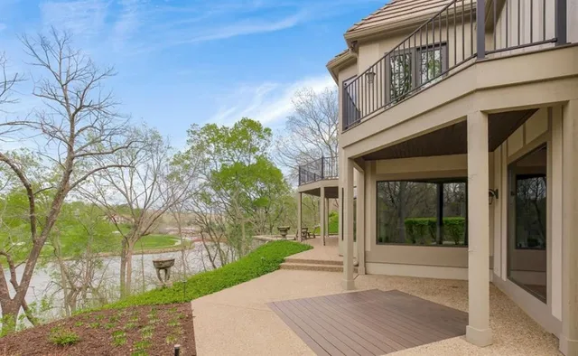 $2,675,000 | 10504 South Highland Lane, Olathe, KS 66061