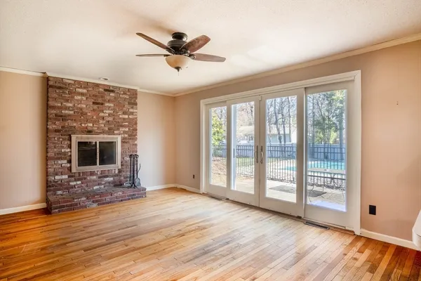 $699,999 | 252 Pinewood Drive, Longmeadow, MA 01106