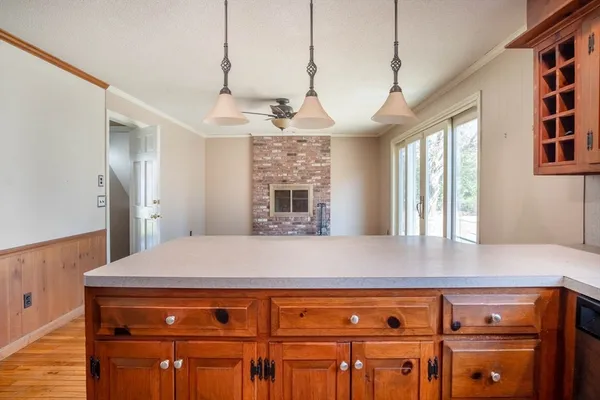 $699,999 | 252 Pinewood Drive, Longmeadow, MA 01106