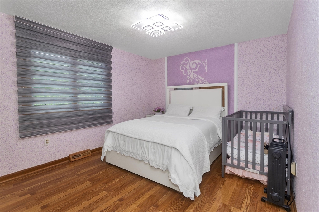 77 Glendale Road Agawam, MA 01001 - Photo 21 of 40