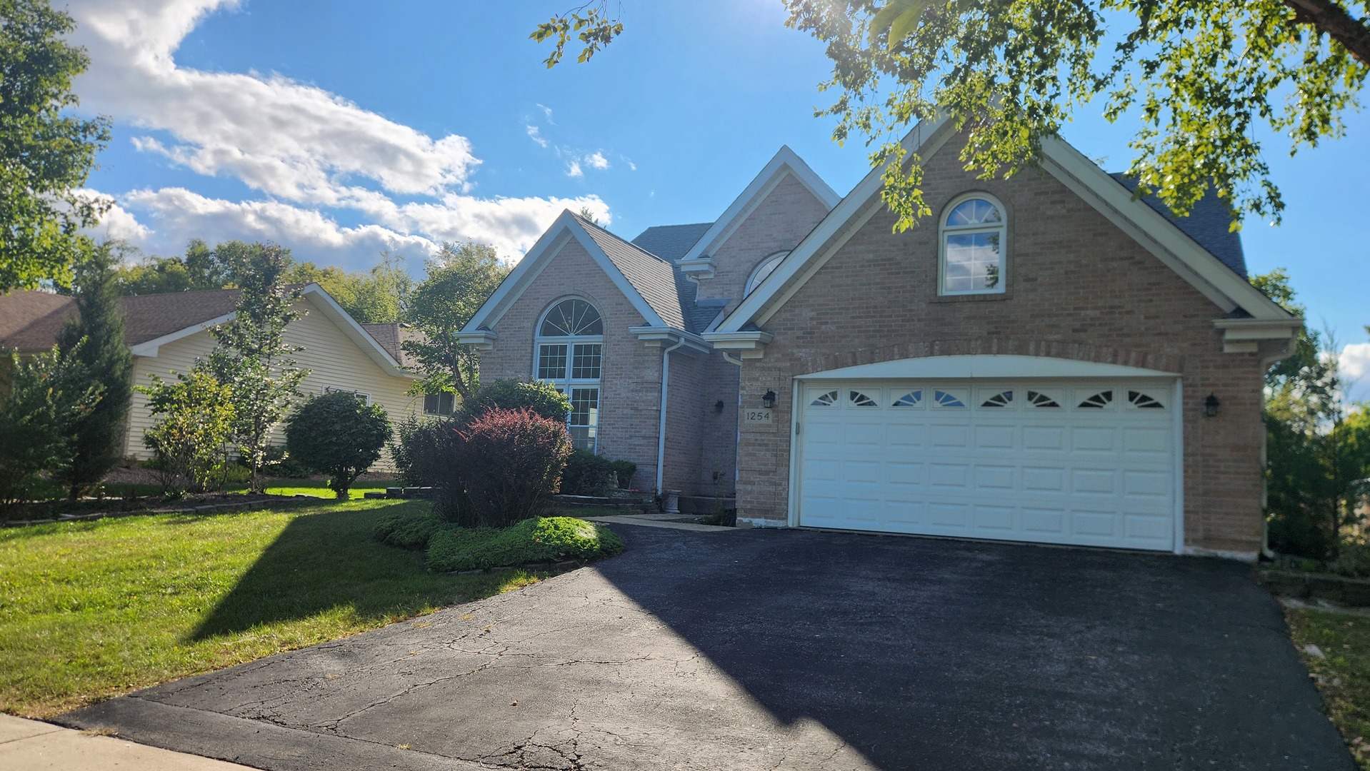 1254 Tracie Drive Lake Zurich, IL 60047 - Photo 2 of 22