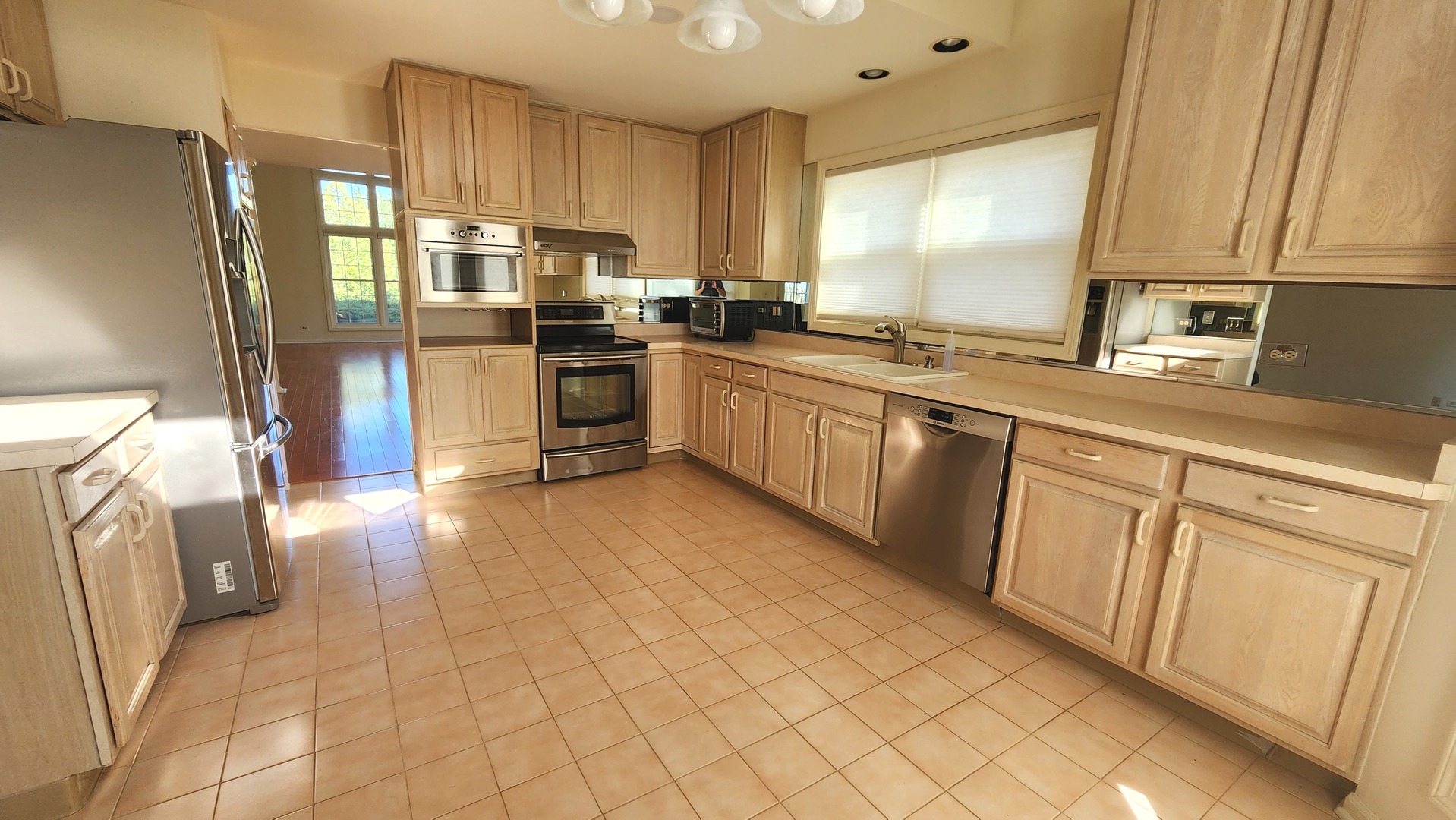 1254 Tracie Drive Lake Zurich, IL 60047 - Photo 6 of 22