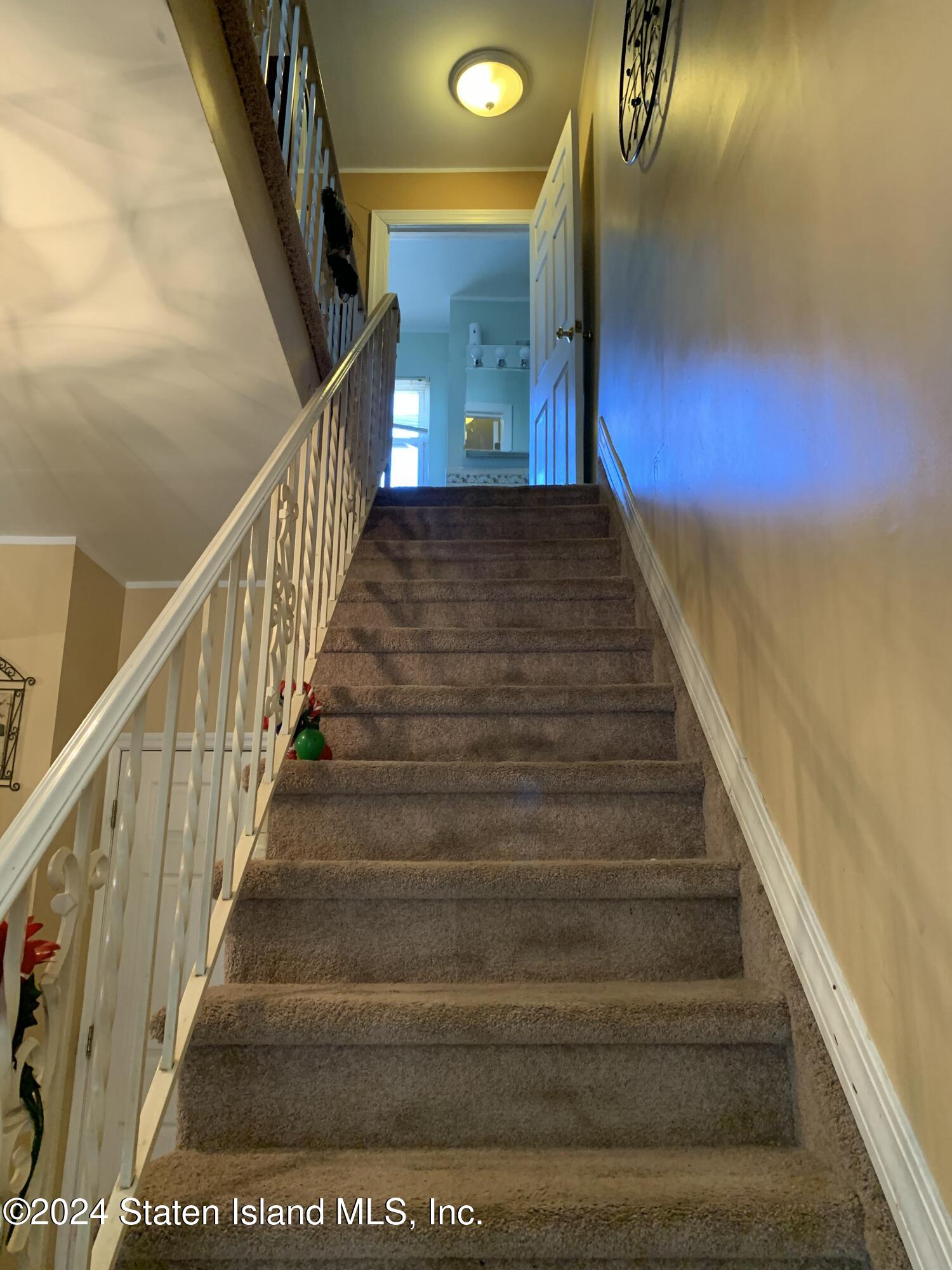 21 Father Capodanno Boulevard Staten Island, NY 10305 - Photo 21 of 28 IMG_3181