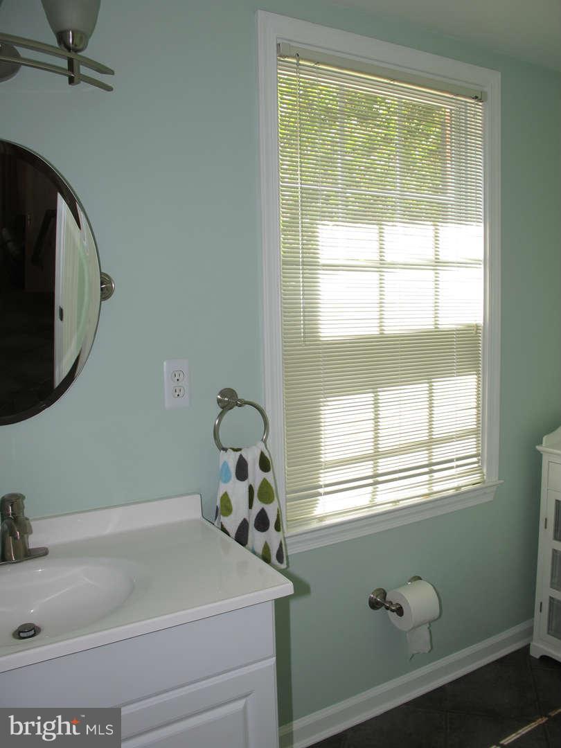 5612 Kirkham Court Springfield, VA 22151 - Photo 3 of 30 Main level powder room