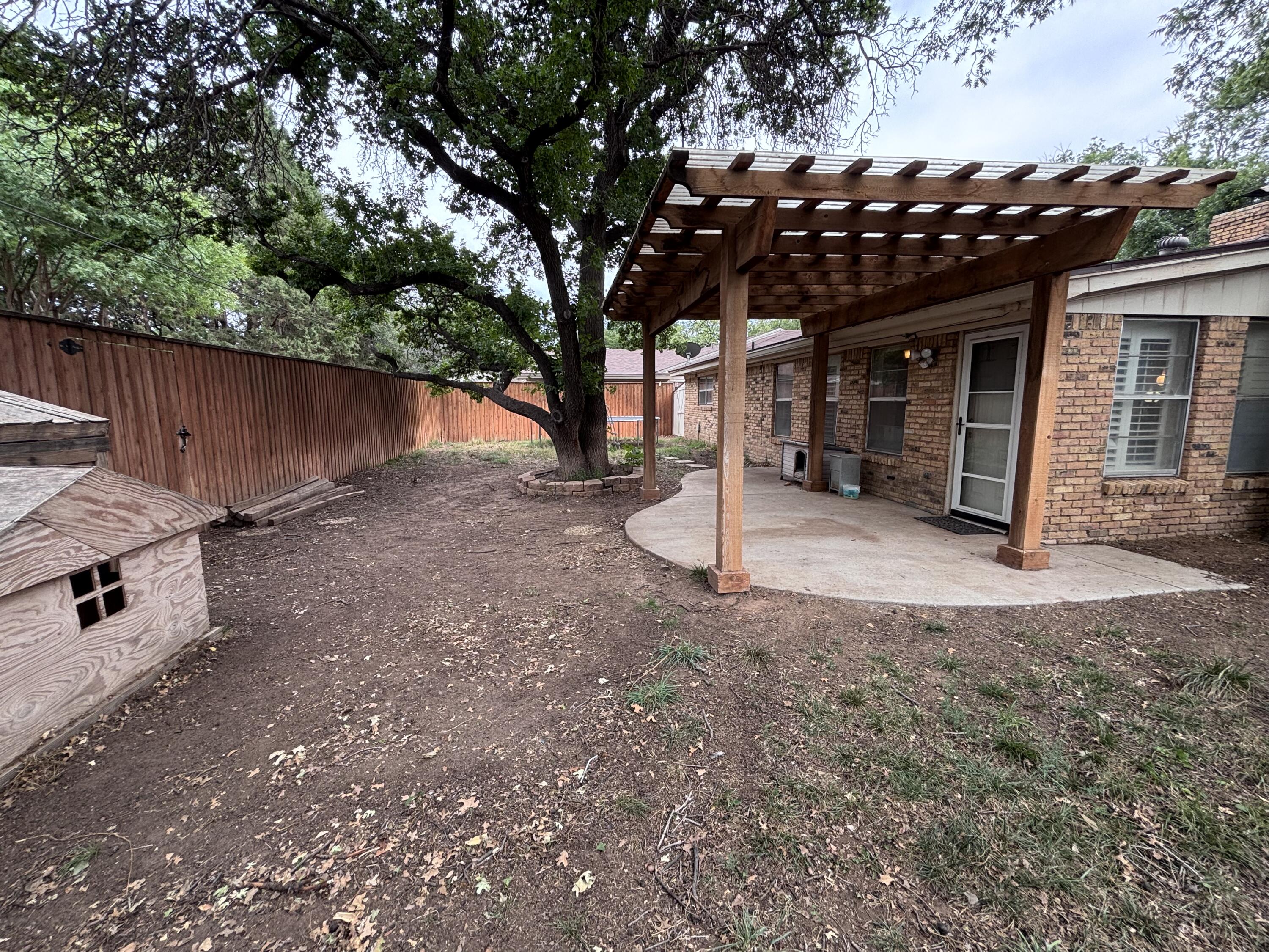3608 76th Street Lubbock, TX 79423 - Photo 28 of 28 Back Porch