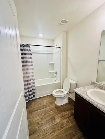 $2,100 | 833 Moorhen Way, Crestview, FL 32539
