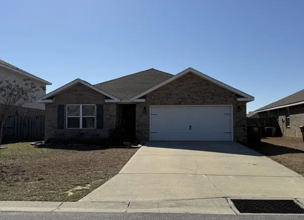 $2,100 | 833 Moorhen Way, Crestview, FL 32539