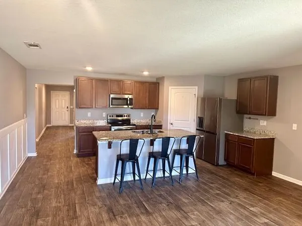 $2,100 | 833 Moorhen Way, Crestview, FL 32539