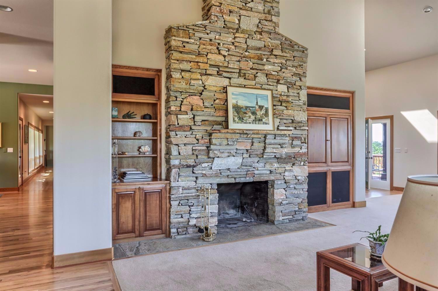 4872 Pioneer Road Medford, OR 97501 - Photo 12 of 35 Additional Photo
