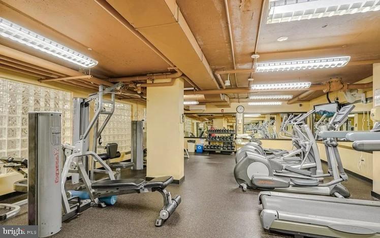 950 25th Street Northwest, Unit 406N Washington, DC 20037 - Photo 19 of 27 Community gym