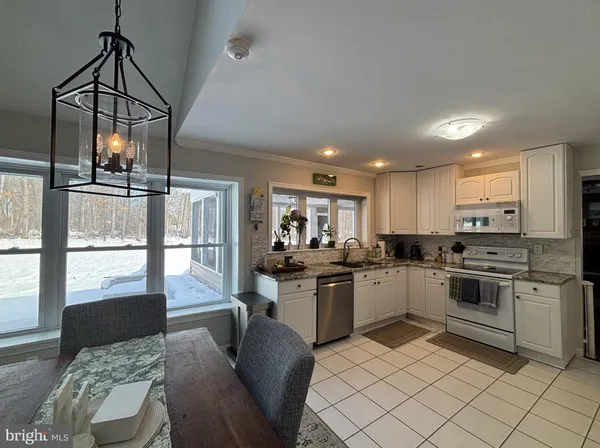 $5,200 | 110 Pine Lane, Unit MAIN, Newtown, PA 18940