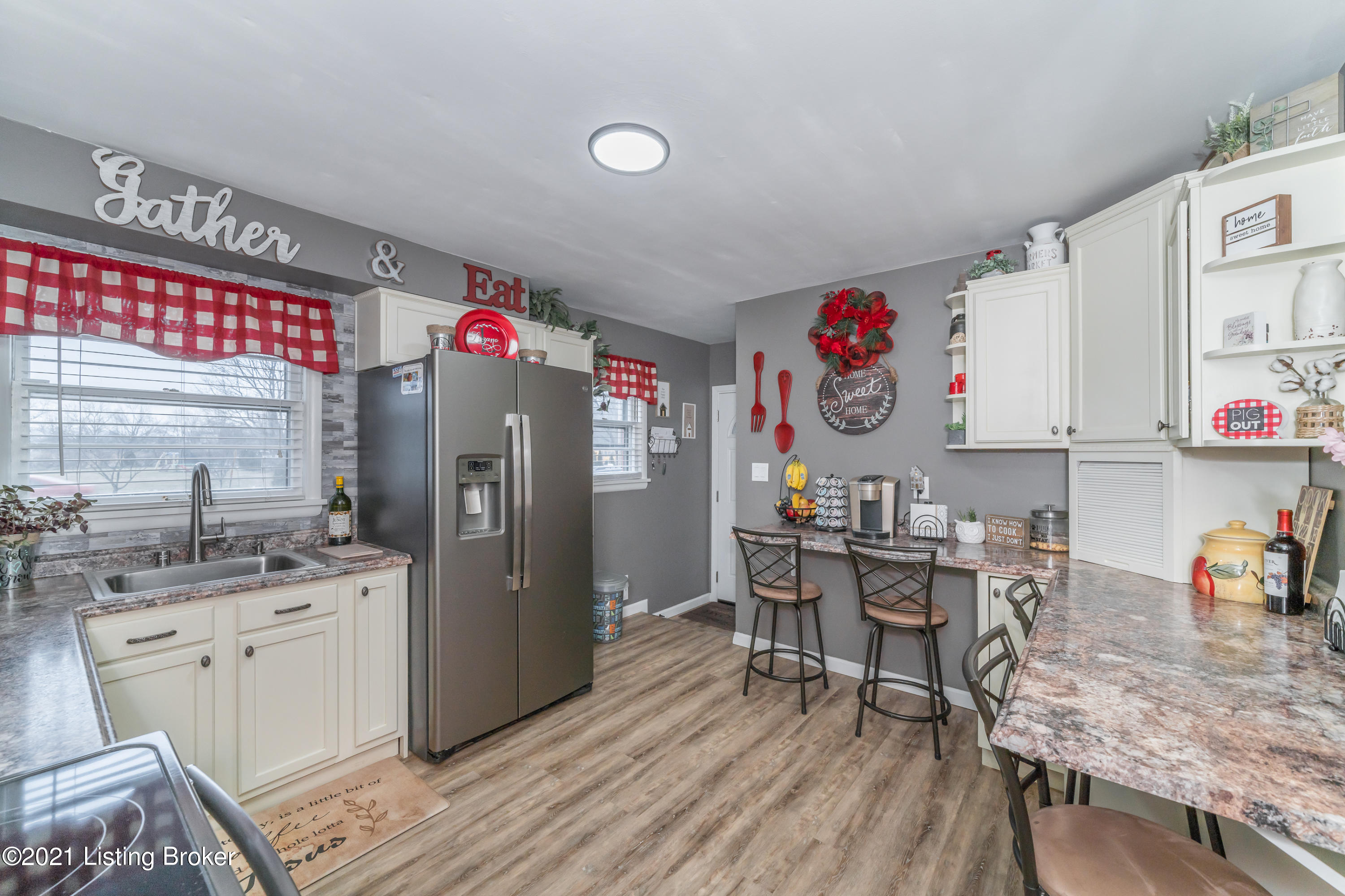 5109 Terry Road Louisville, KY 40216 - Photo 14 of 24 5109 Terry Rd L-19