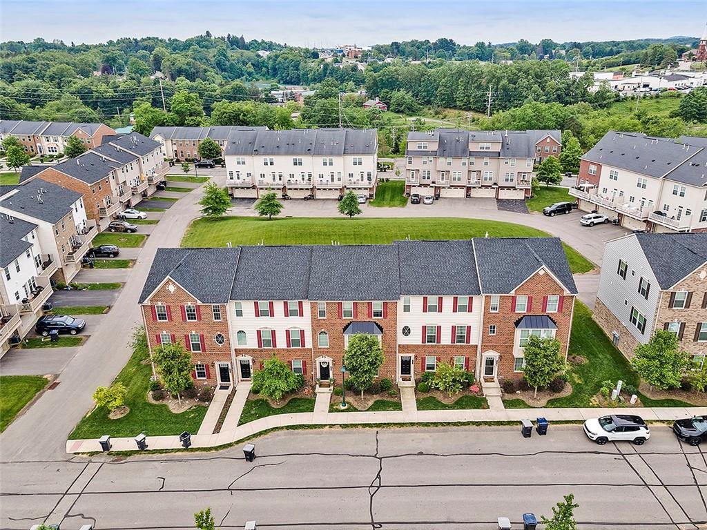 315 Rosecliff Road Wexford, PA 15090 - Photo 2 of 25 Gallery Image 2