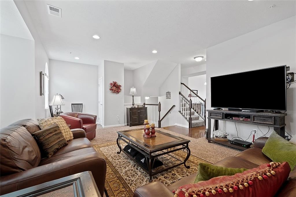 315 Rosecliff Road Wexford, PA 15090 - Photo 8 of 25 Gallery Image 8