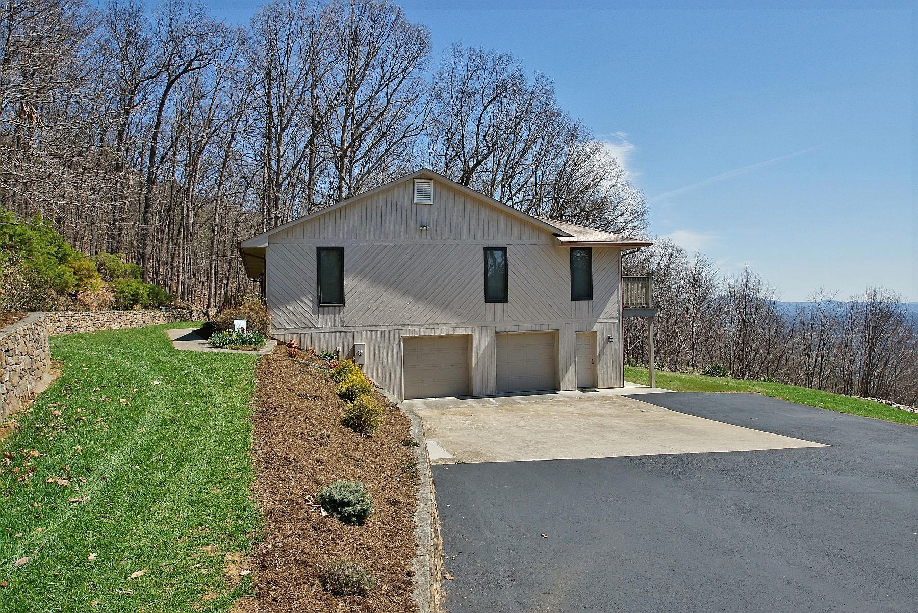 840 Brushy Ridge Road Salem, VA 24153 - Photo 21 of 86 a front view of a house with garden