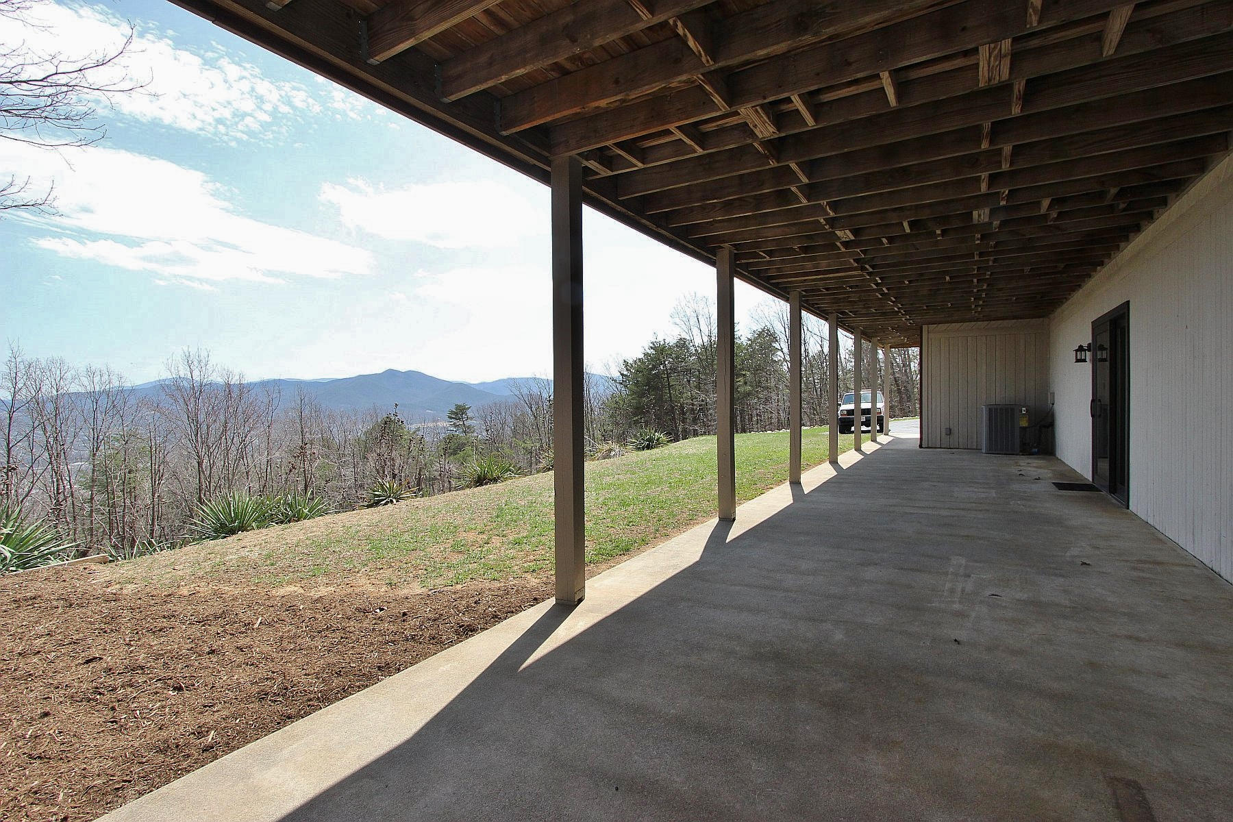 840 Brushy Ridge Road Salem, VA 24153 - Photo 82 of 86 a view of roof deck