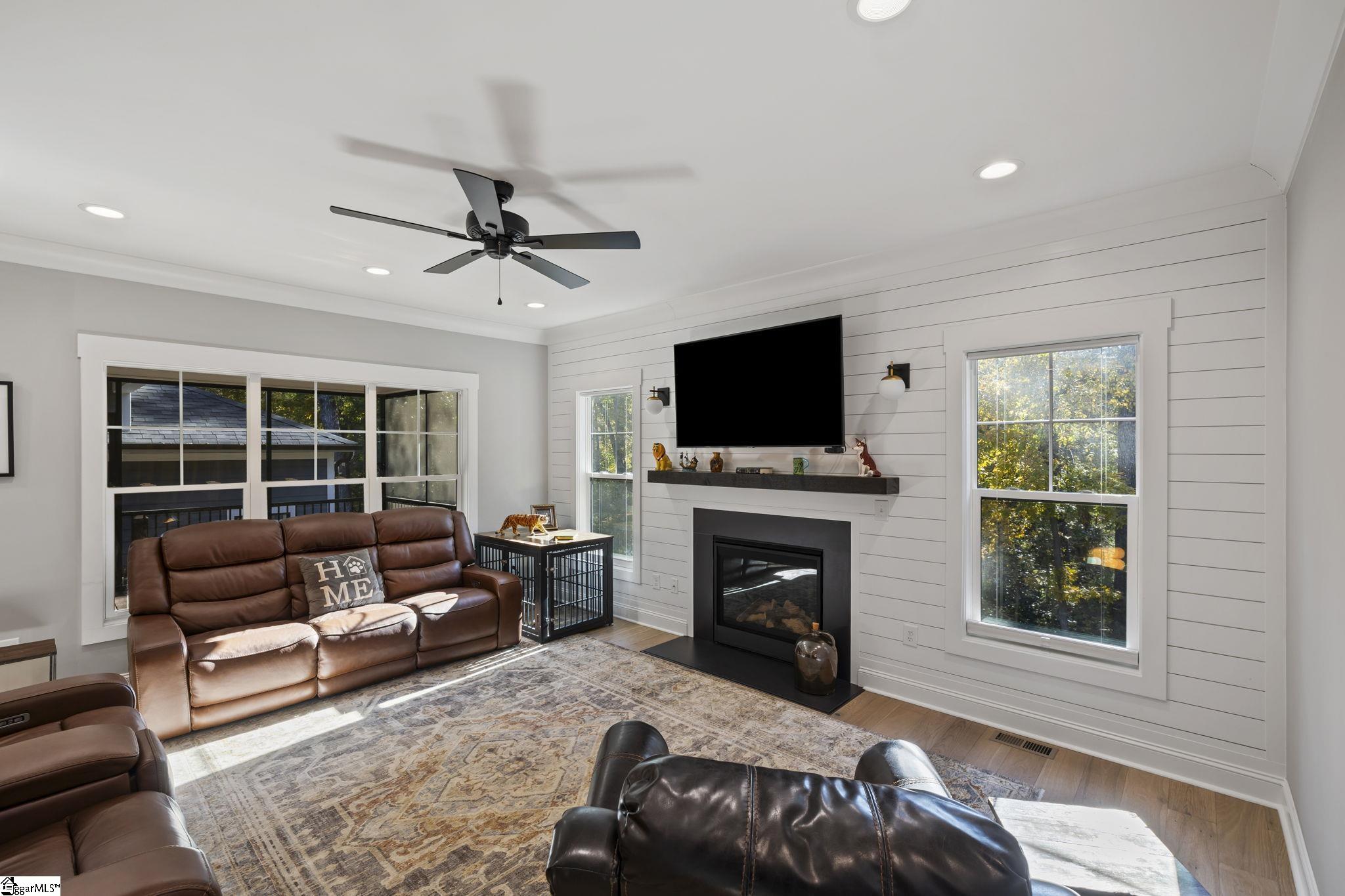 127 West Circle Avenue Greenville, SC 29607 - Photo 18 of 50