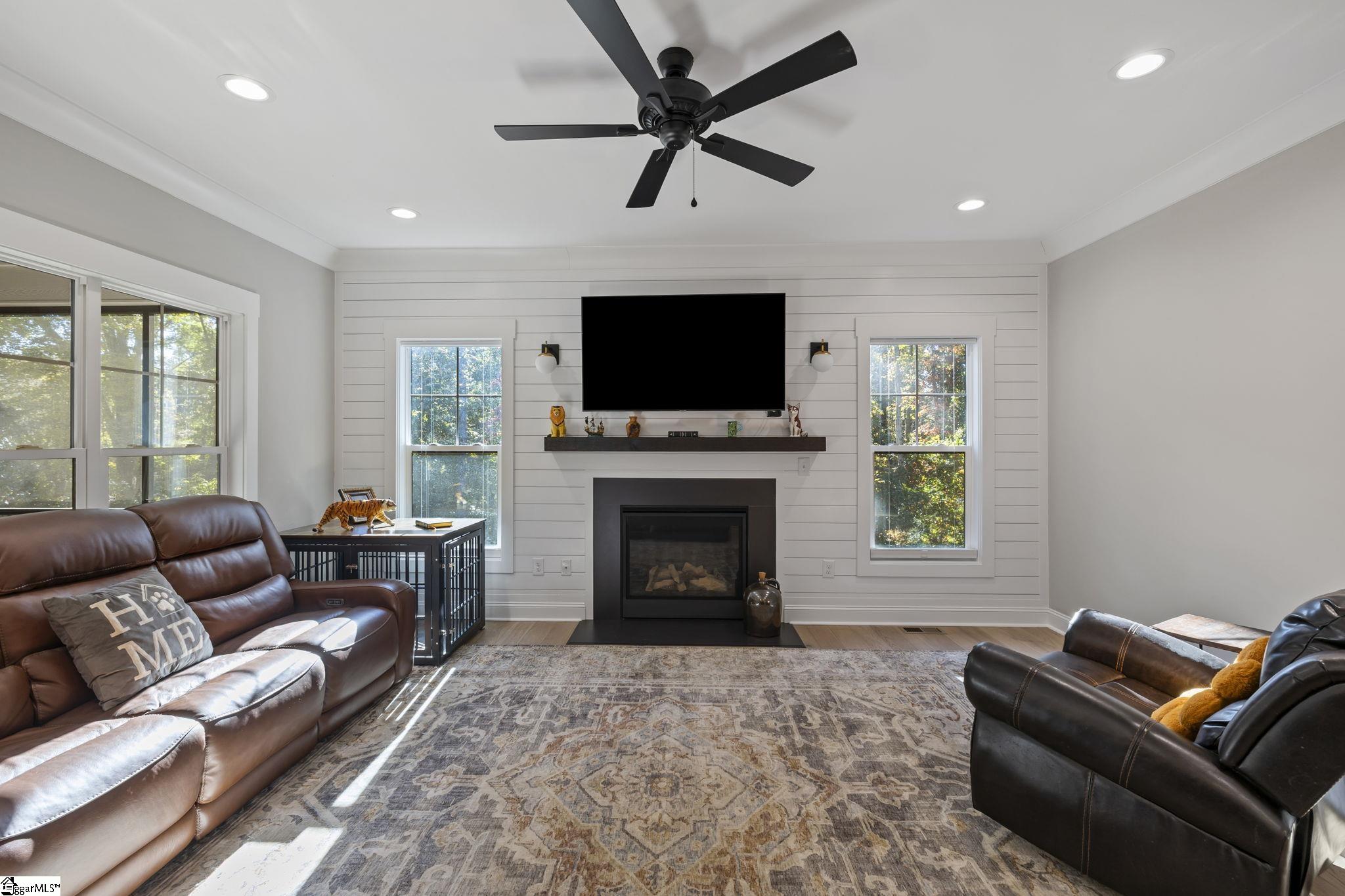 127 West Circle Avenue Greenville, SC 29607 - Photo 19 of 50