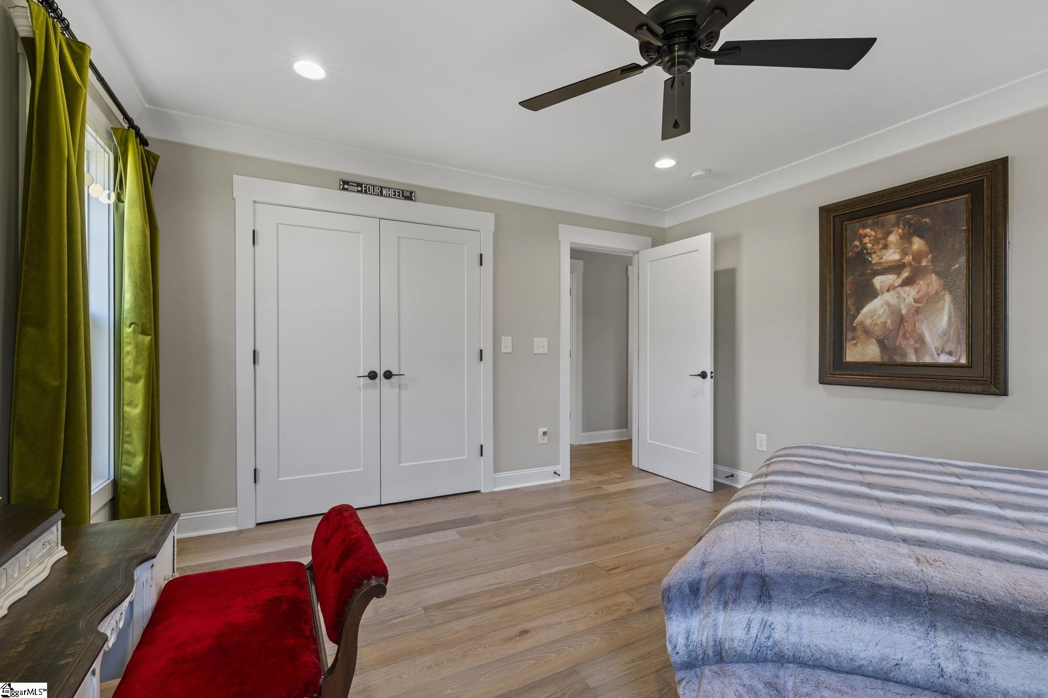 127 West Circle Avenue Greenville, SC 29607 - Photo 40 of 50
