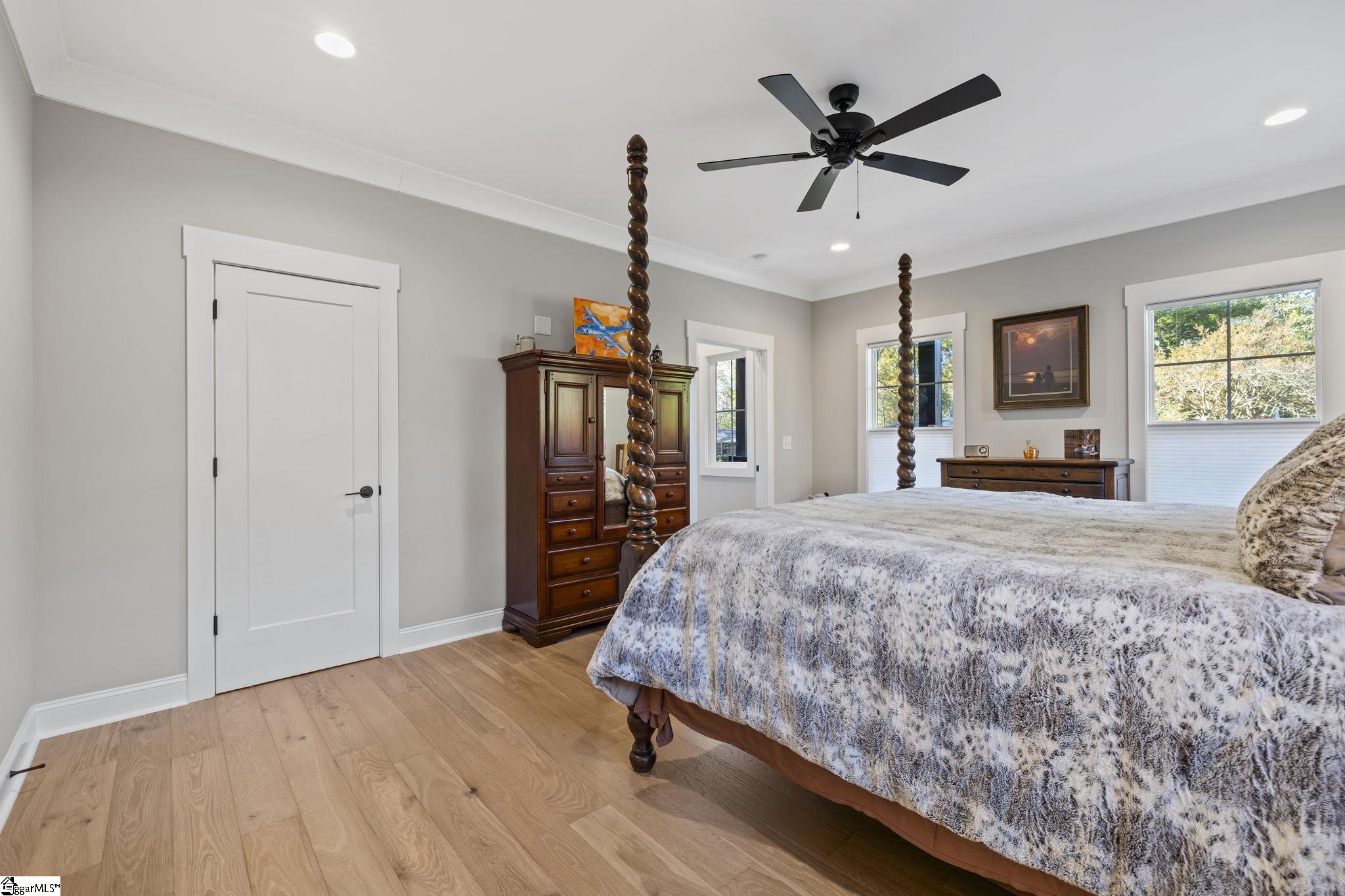 127 West Circle Avenue Greenville, SC 29607 - Photo 9 of 50