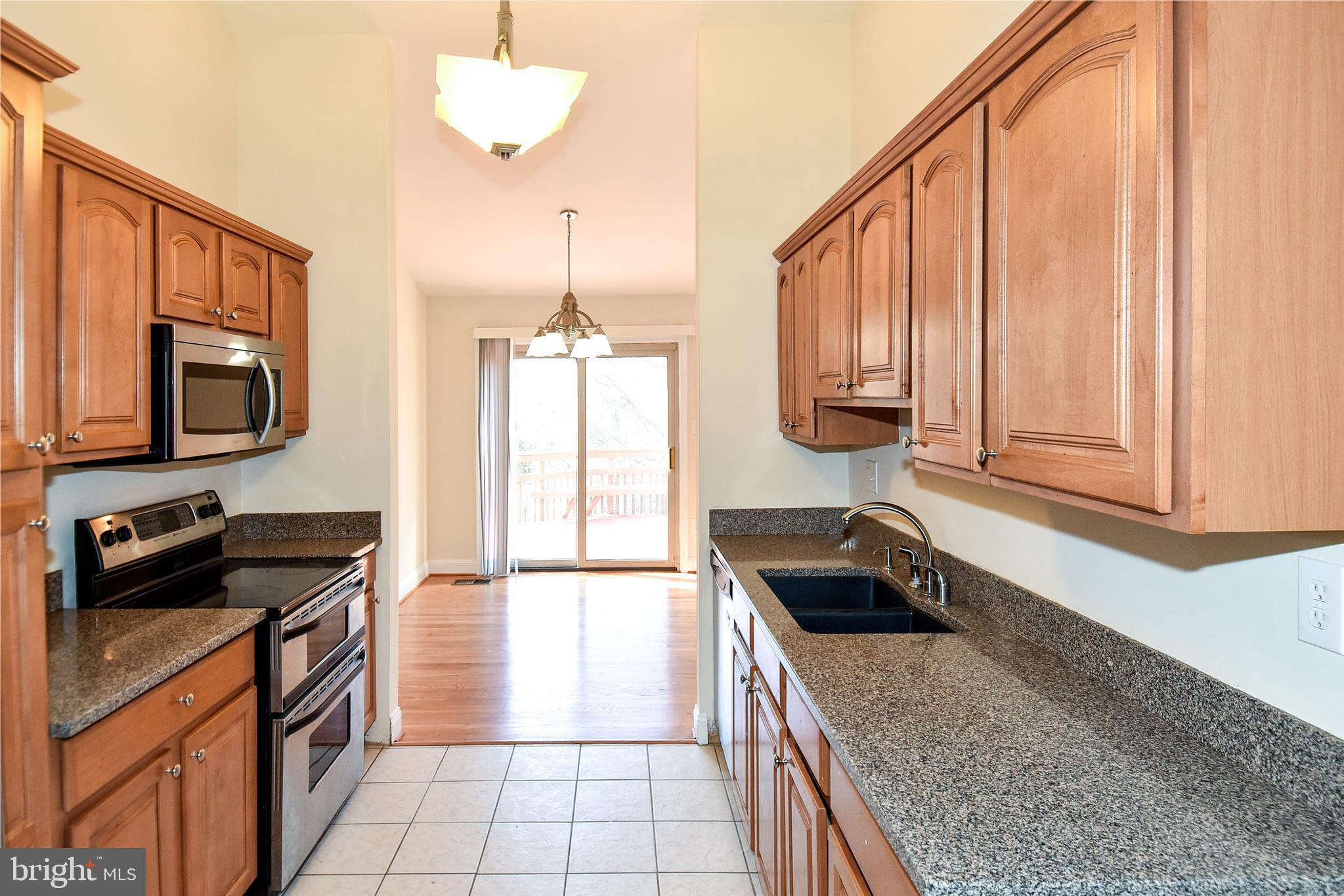 14212 Alderton Road Silver Spring, MD 20906 - Photo 3 of 30