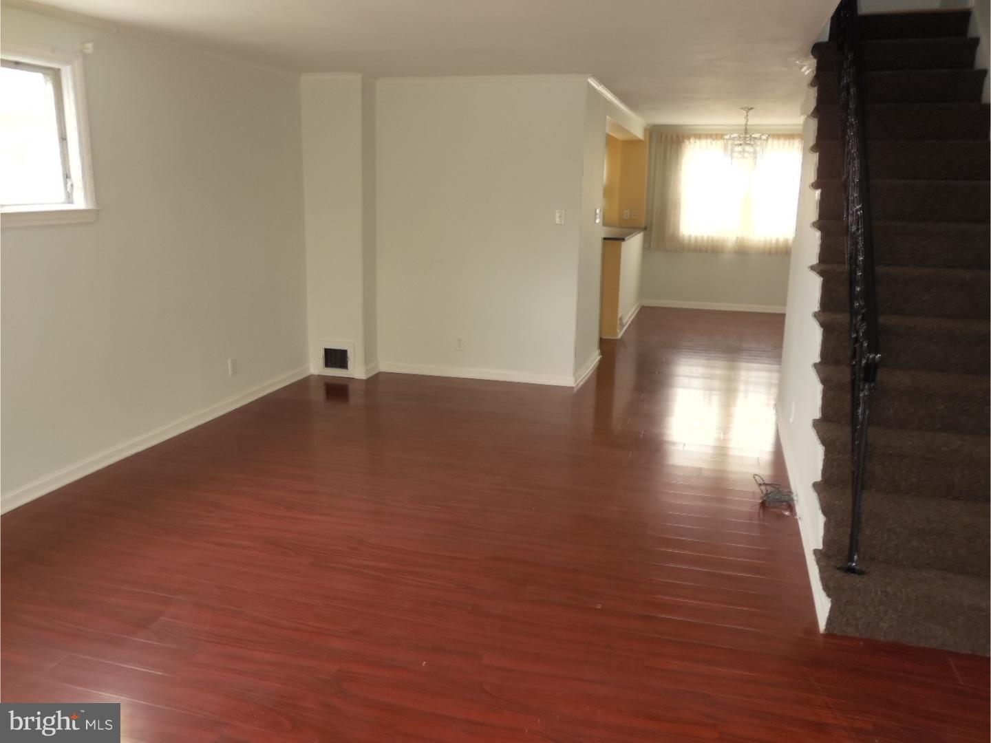 1301 Vernon Road Philadelphia, PA 19150 - Photo 5 of 20 Living Room