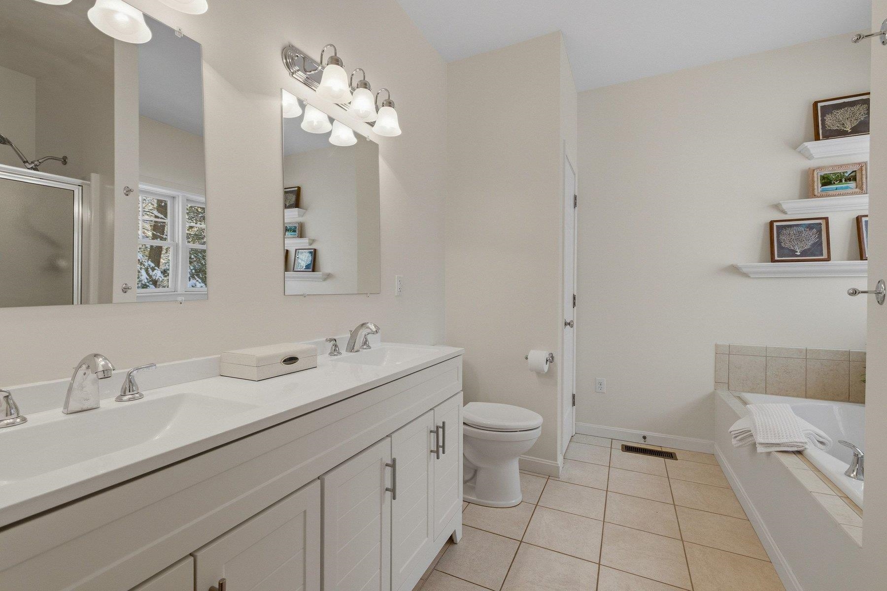 21 Parkman Brook Lane Stratham, NH 03885 - Photo 17 of 31