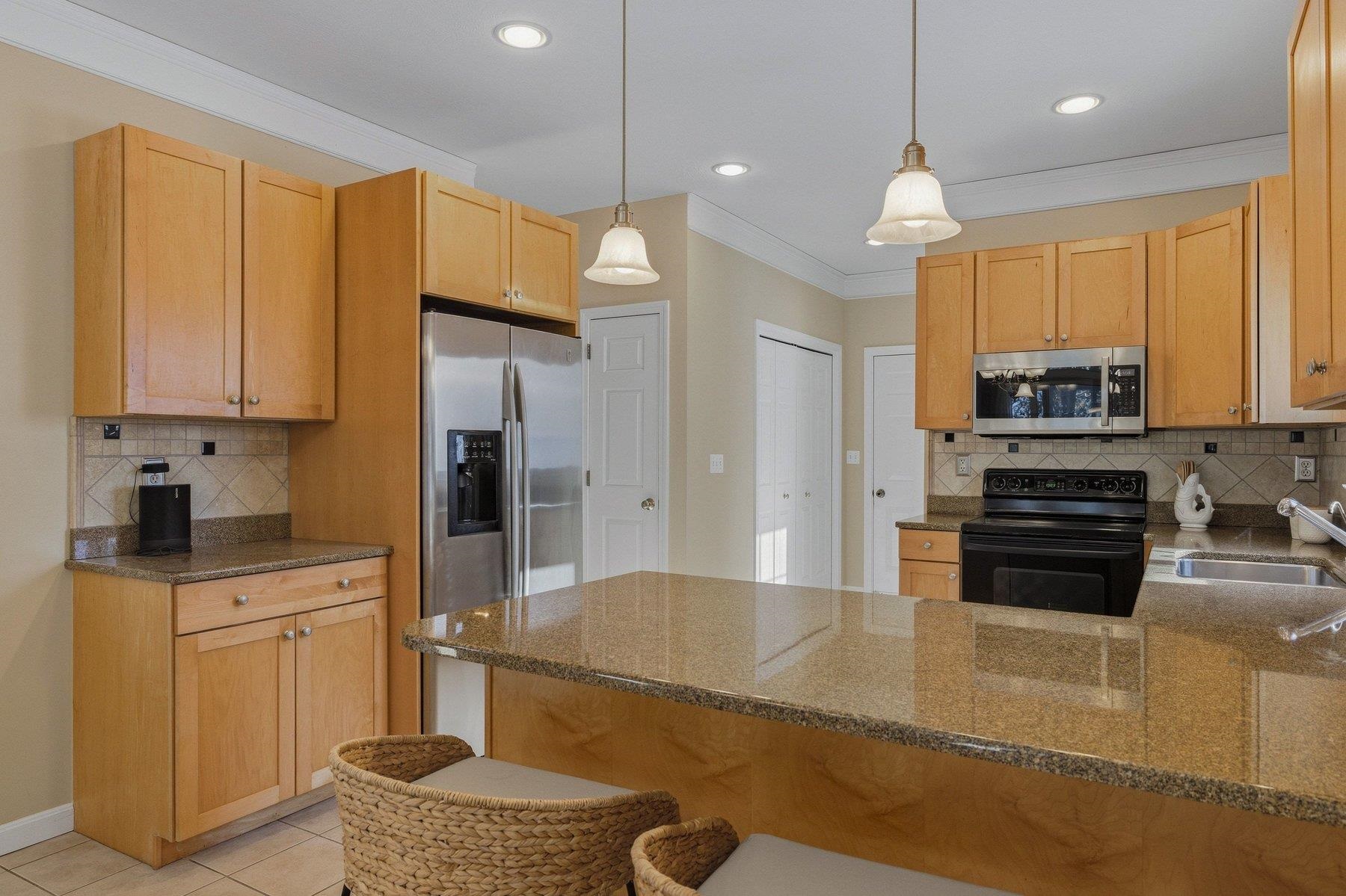 21 Parkman Brook Lane Stratham, NH 03885 - Photo 8 of 31