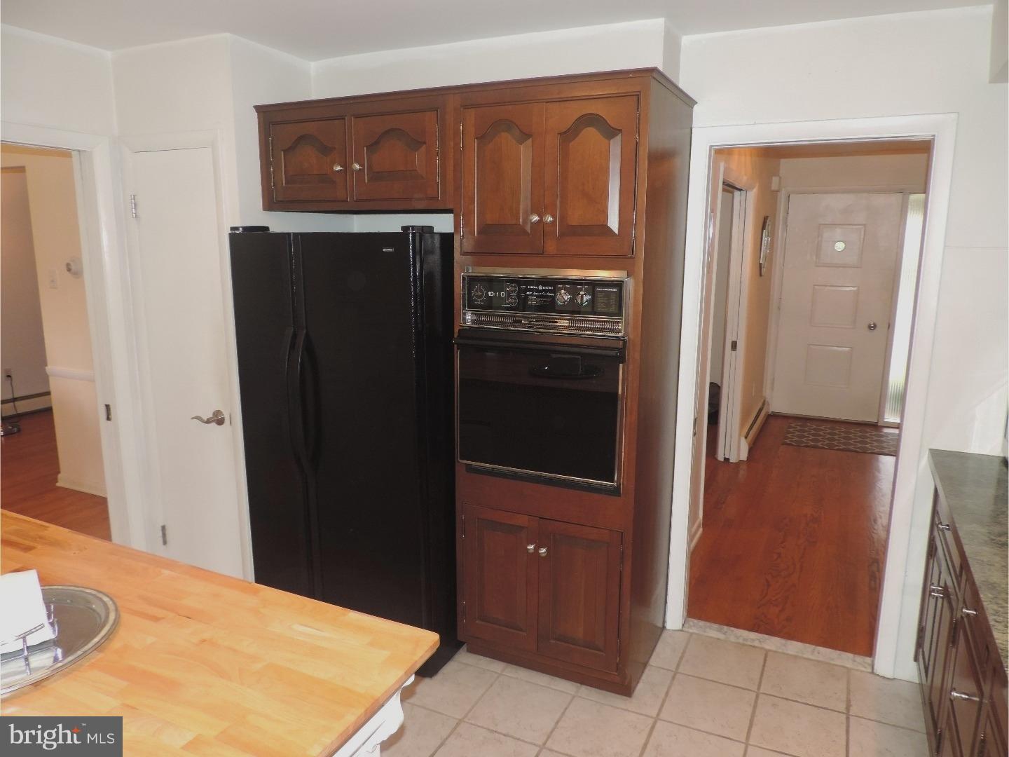 1016 Welsh Road Huntingdon Valley, PA 19006 - Photo 11 of 24 Kitchen