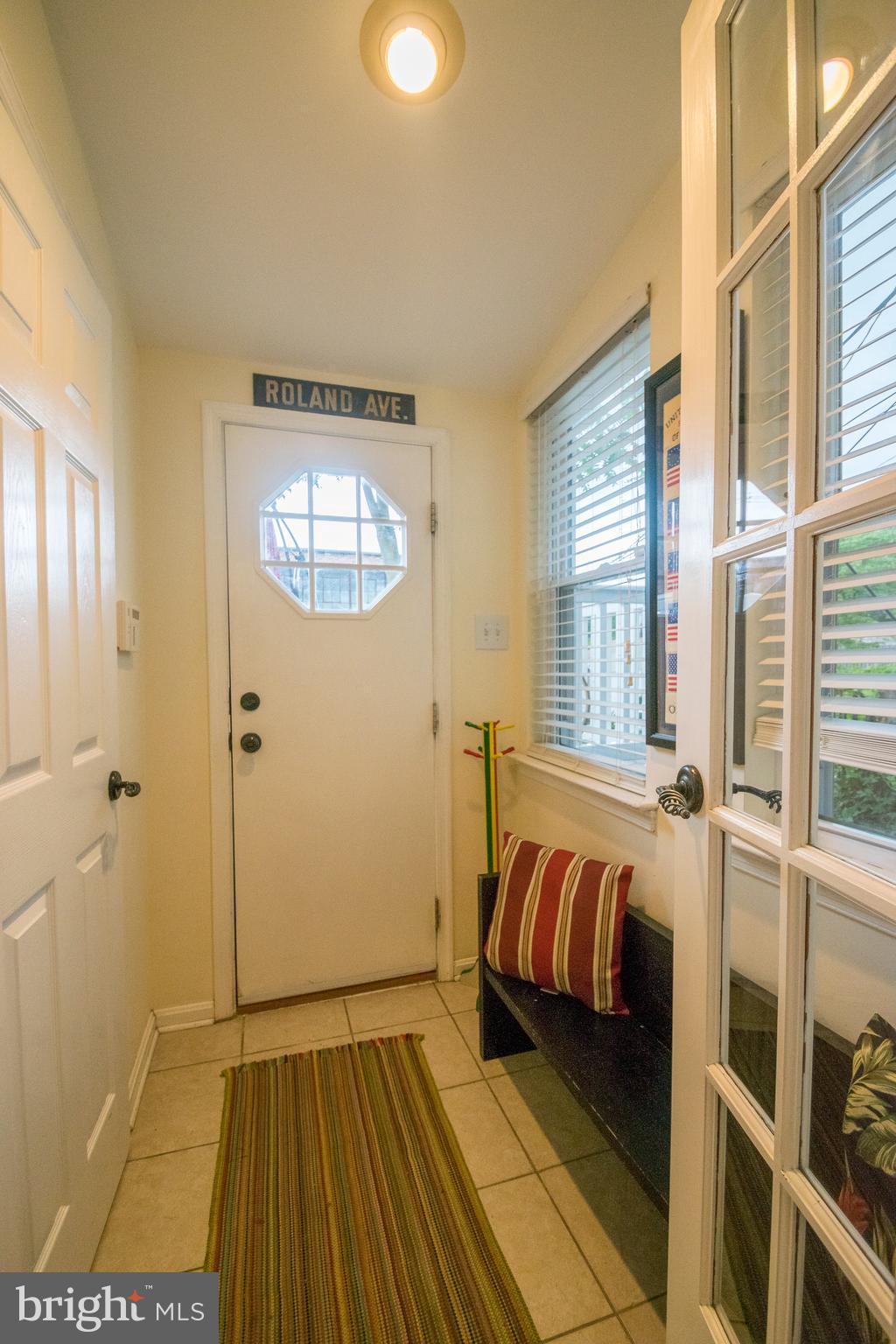 3612 Roland Avenue Baltimore, MD 21211 - Photo 14 of 53 Mudroom off kitchen