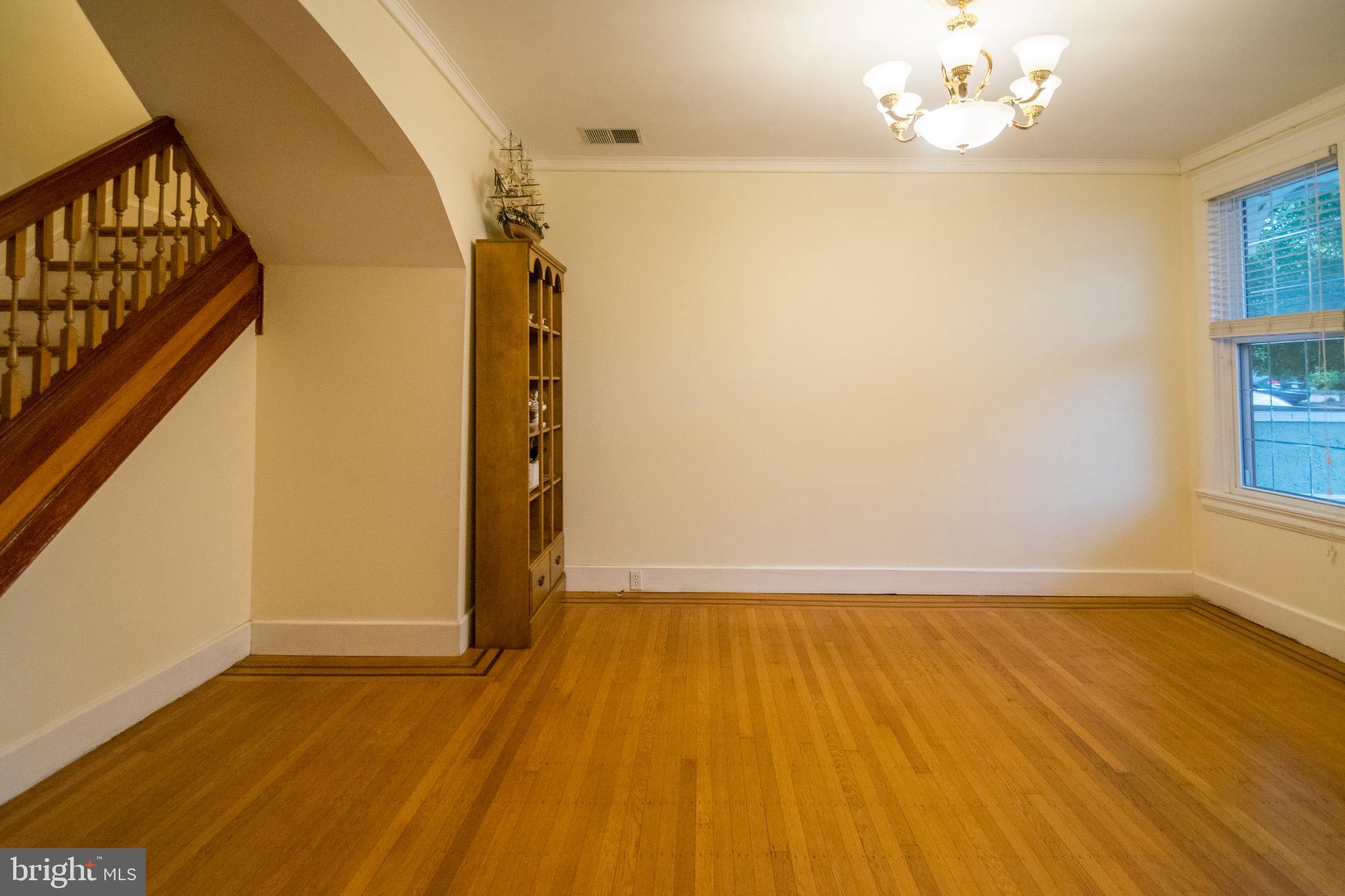 3612 Roland Avenue Baltimore, MD 21211 - Photo 8 of 53 Gallery Image 8