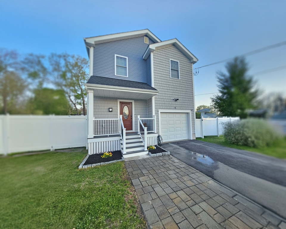 9 Hall Street Webster, MA 01570 - Photo 1 of 37