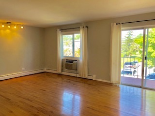 10385 Dearlove Road, Unit 2I Glenview, IL 60025 - Photo 3 of 26