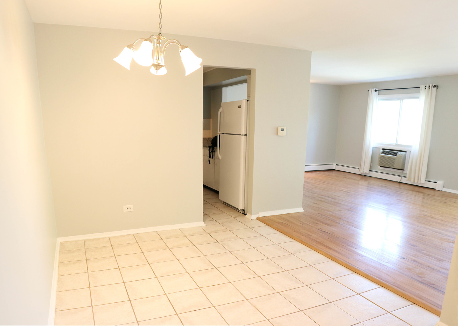 10385 Dearlove Road, Unit 2I Glenview, IL 60025 - Photo 5 of 26