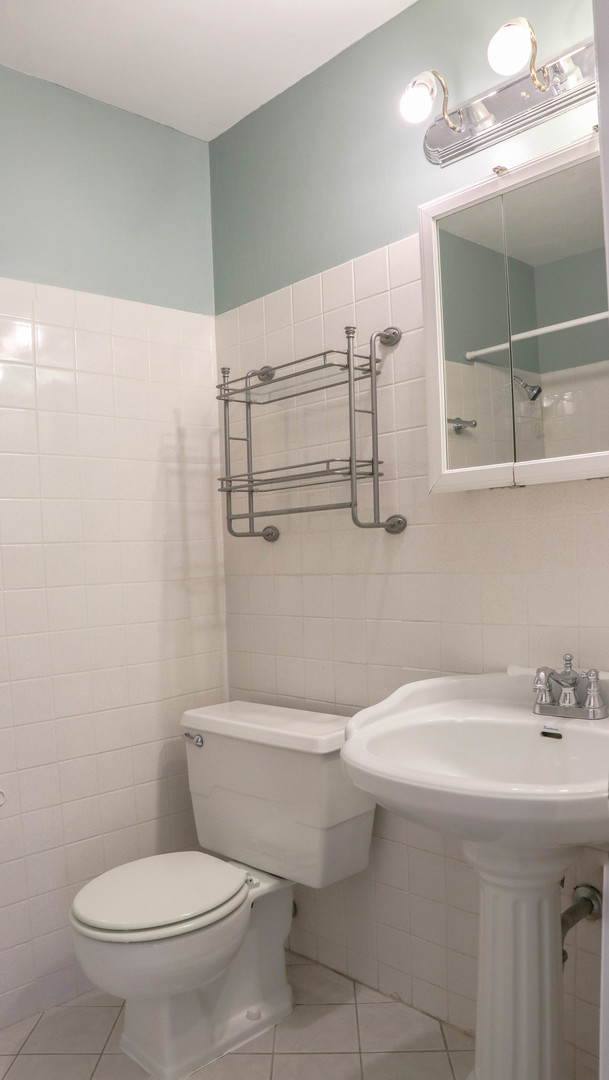 10385 Dearlove Road, Unit 2I Glenview, IL 60025 - Photo 7 of 26